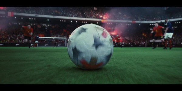 九游助手-撕毁剧本！NIKE最新世界杯广告：C罗、姆巴佩、维尼修斯群星出镜